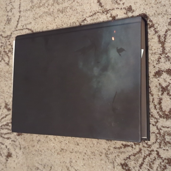 The Witcher 3 Wild Hunt Complete Edition Collector's Guide - Picture 3 of 4